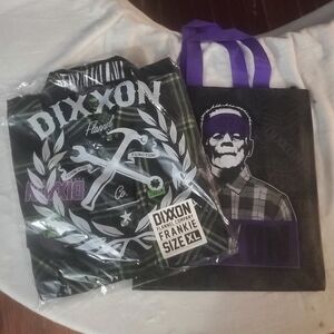Dixxon Frankie with Collector Bag